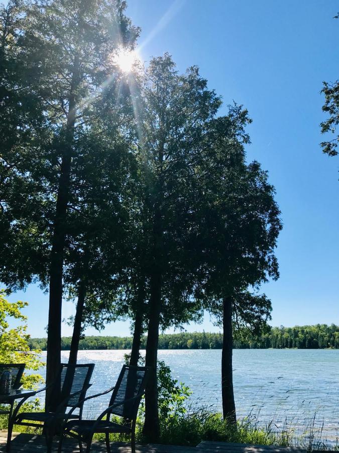 Lakefront Hope Lodge Miller Lake Exteriör bild